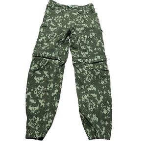 Eddie Bauer Big Kids Camouflage Joggers Size 12 Zip off Durable Camo Streetwear